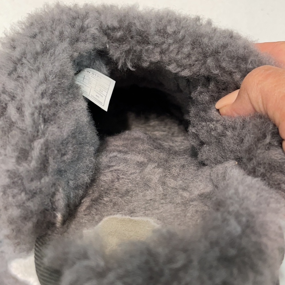 UGG Gray Coquette Suede Sheepskin Sherpa Lining Slippers Mules size 7 - Picture 9 of 12